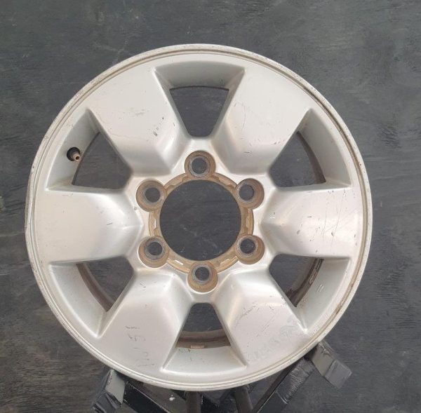 Toyota 15" (MWS242)